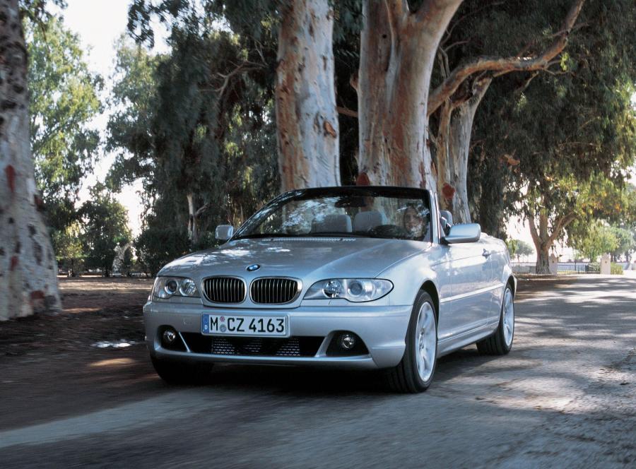  BMW 3-Series Convertible 2003 года  (фото 10 из 17)